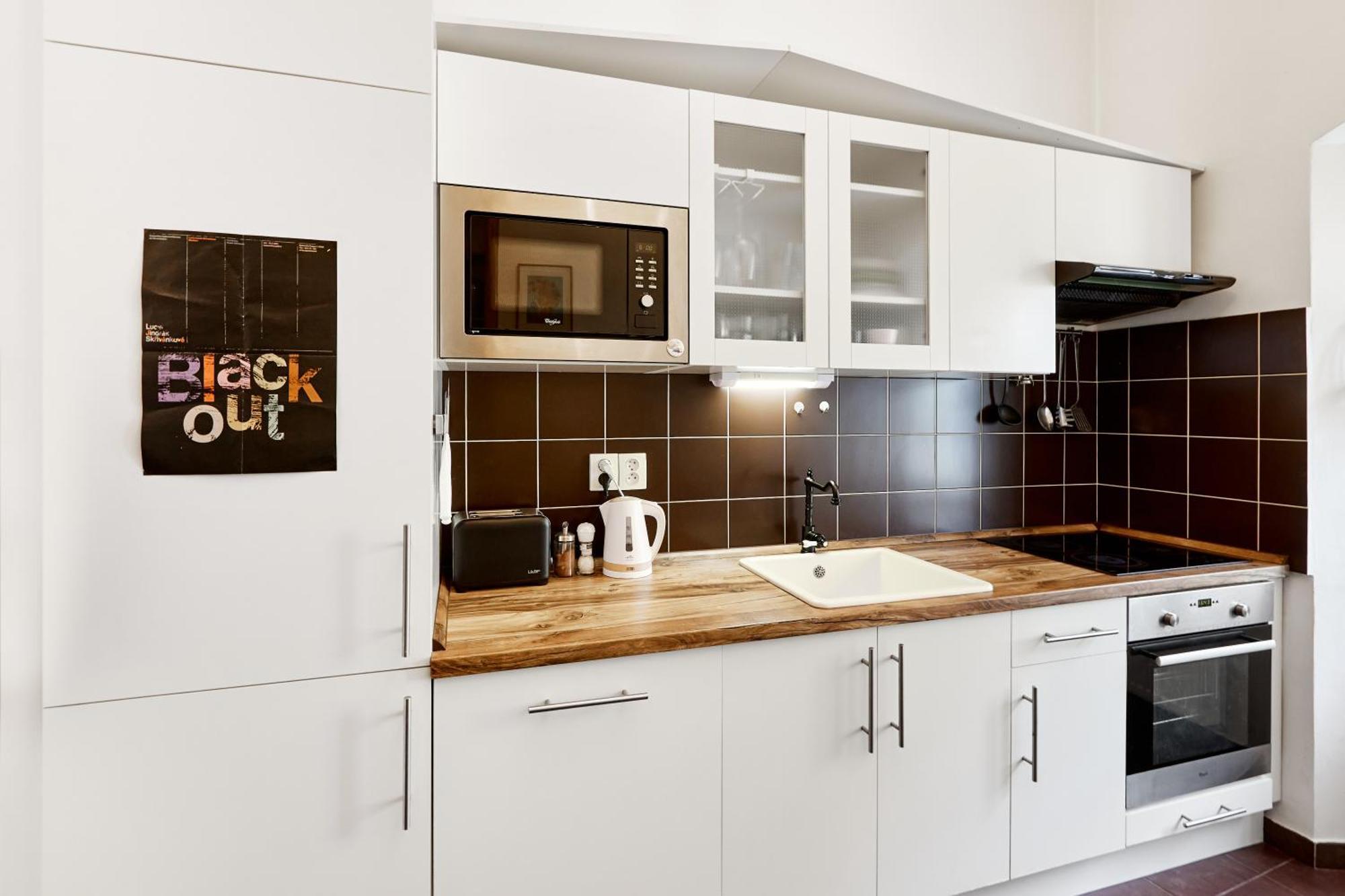 Apartament At The Blue Lion & Parking Assistance Praga Zewnętrze zdjęcie