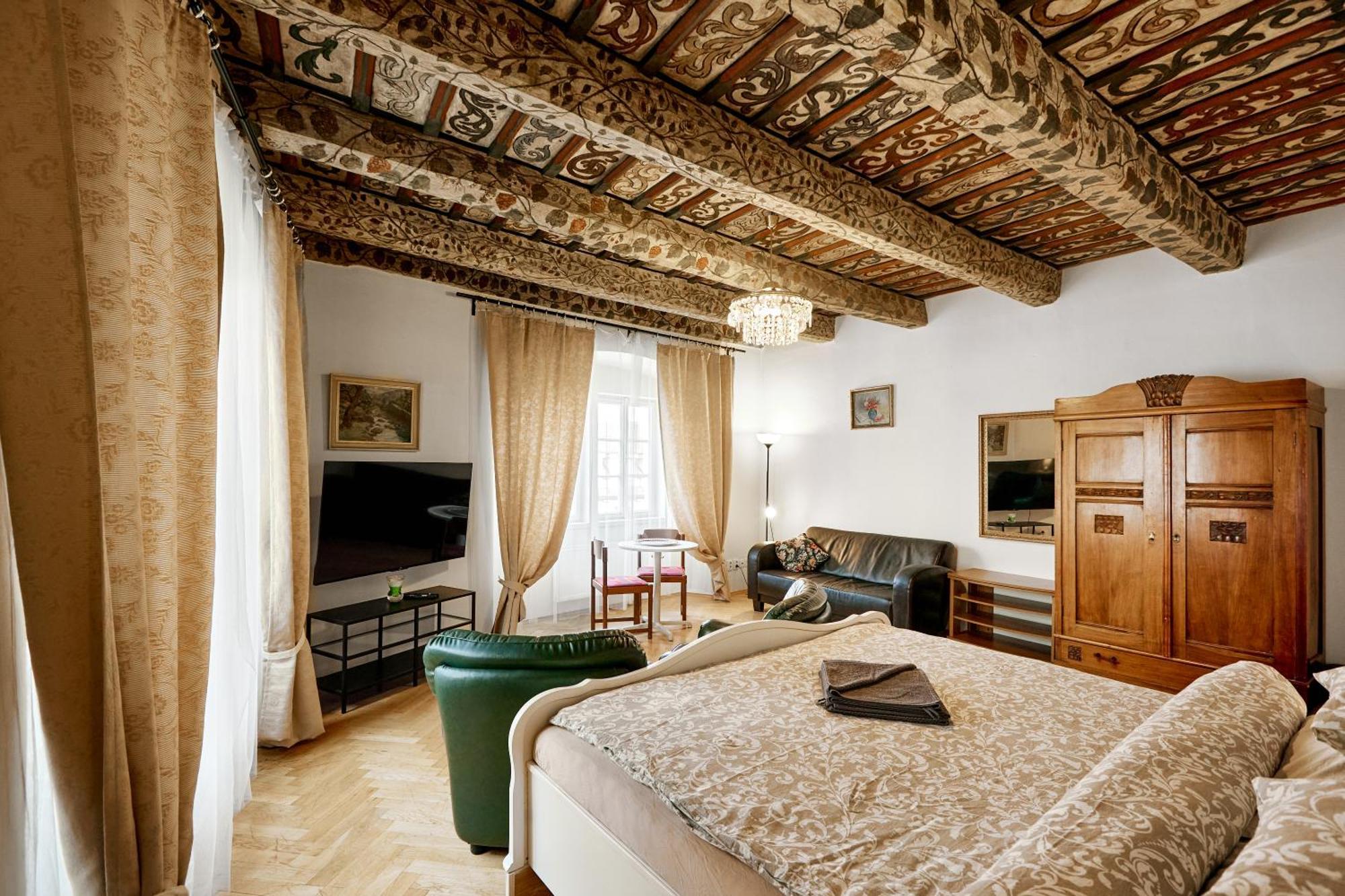 Apartament At The Blue Lion & Parking Assistance Praga Zewnętrze zdjęcie