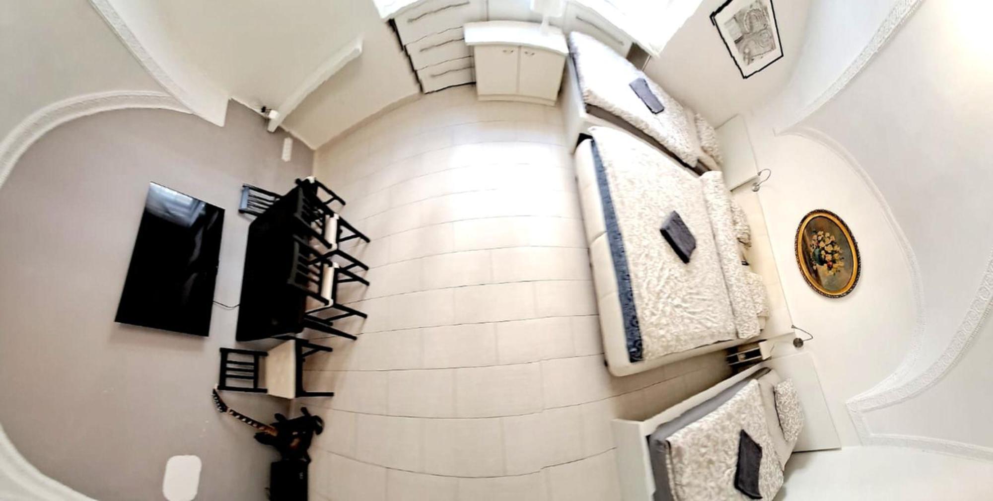 Apartament At The Blue Lion & Parking Assistance Praga Zewnętrze zdjęcie